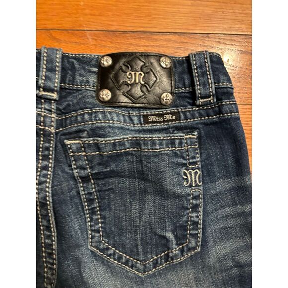 Miss Me Cropped Boyfriend Jeans - Picture 4 of 4